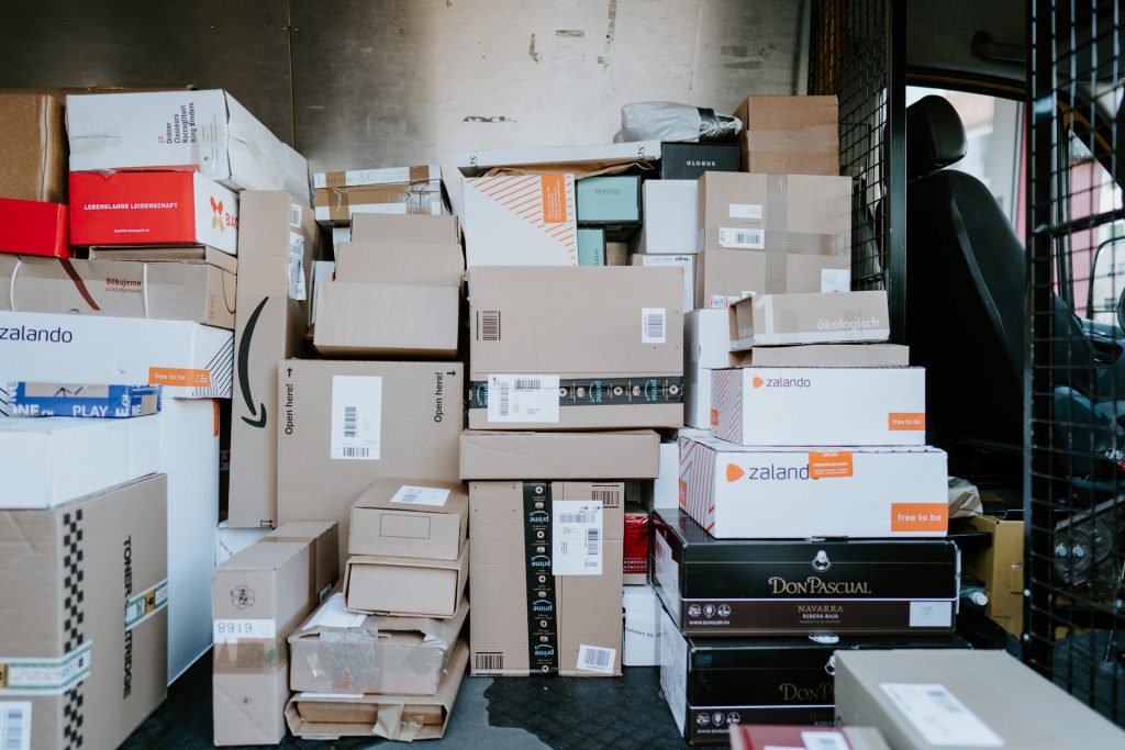 A Guide On Managing Volunteers on Moving Day